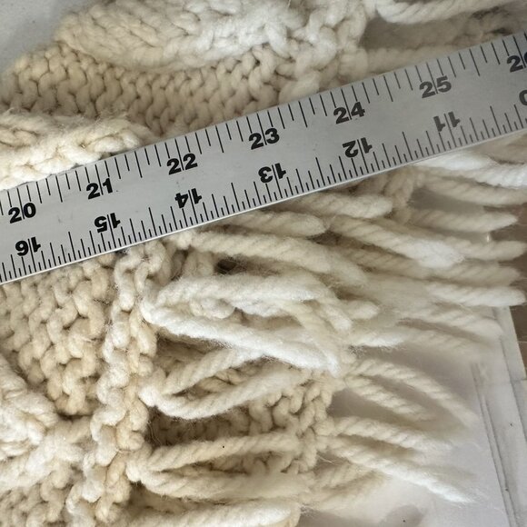 Handmade Knit Cream Shawl With Fringe Leaf Pattern Design 90 X 24 Cozy Cottage - Picture 4 of 8